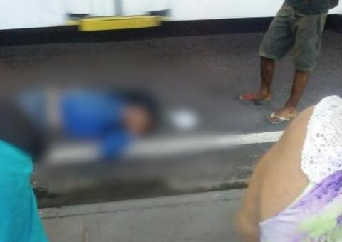 Suspeito de assalto é hospitalizado após ser espancado por populares em Manaus