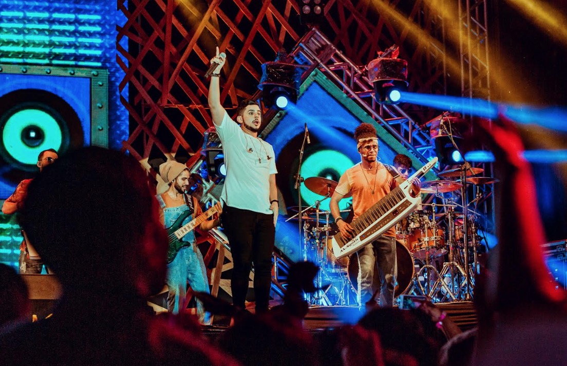 Revelação do Forró, JM Puxado agitou Podium da Arena da Amazônia durante gravação de DVD