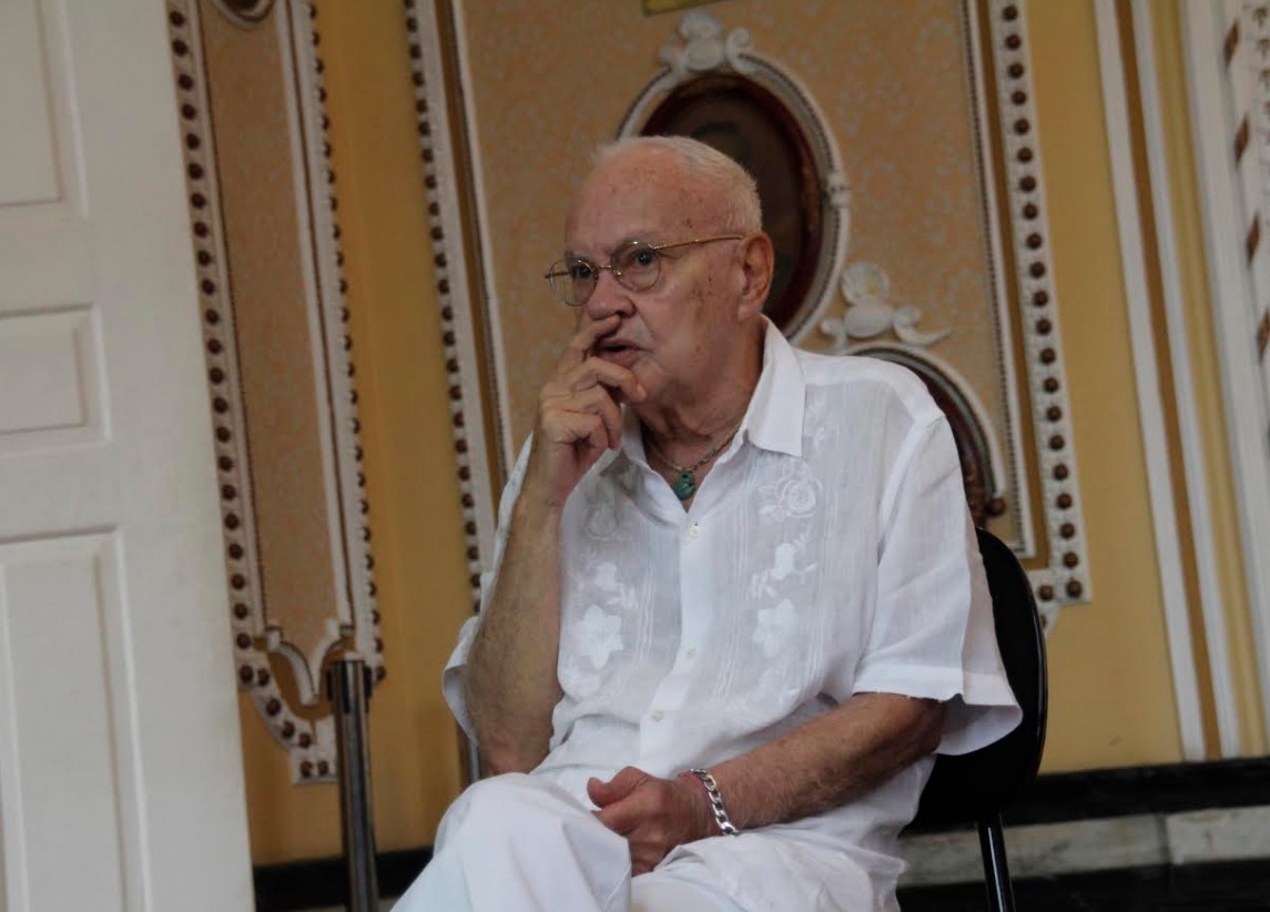 Prefeitura decreta luto oficial por três dias pela morte do artista plástico Óscar Ramos