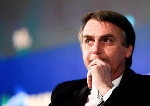 'Será que não está na hora de um evangélico no Supremo', diz Bolsonaro após decisão sobre homofobia