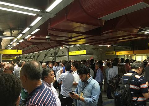 Transporte público funciona parcialmente em dia de paralisaçã