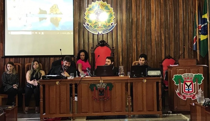 Homem é condenado a 12 anos após matar a ex enquanto lanchavam no Amazonas 