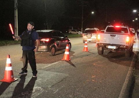 136 motoristas são multados e mais de 20 flagrados embriagados em Manaus