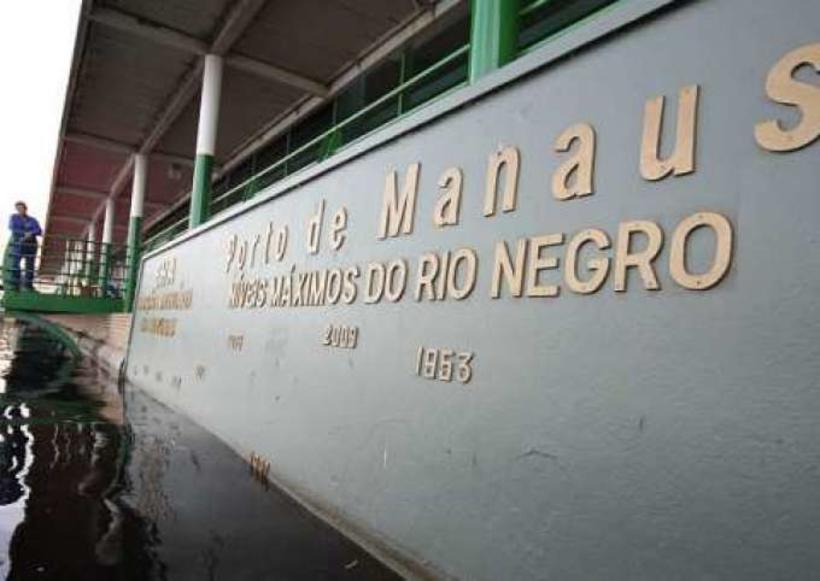 Em Manaus, nível de rio ultrapassa cota máxima prevista para cheia deste ano