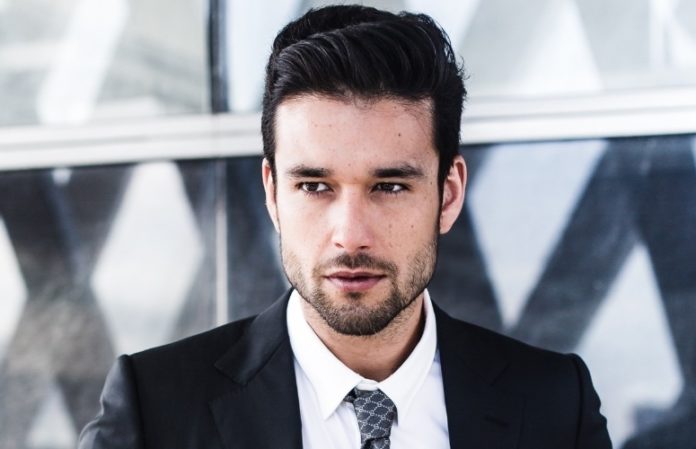 Sergio Marone posta vídeo de momento íntimo e seguidores vão ao delírio  