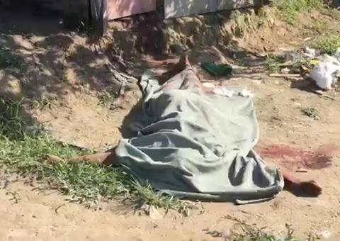 Homem é morto a facadas dentro de casa em Manaus 