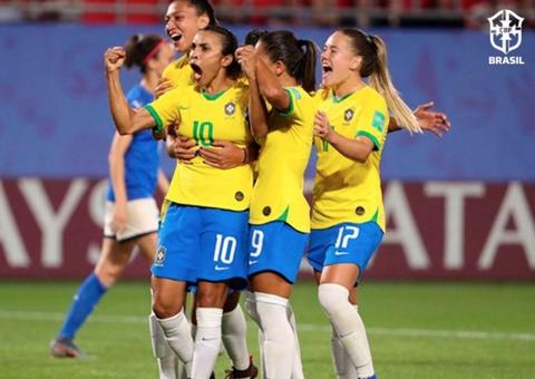 Brasil vence Itália e Marta se consagra maior artilheira das copas