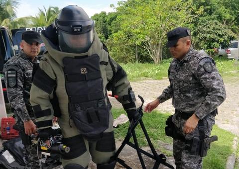  Polícia Militar destrói artefato explosivo na zona norte de Manaus 