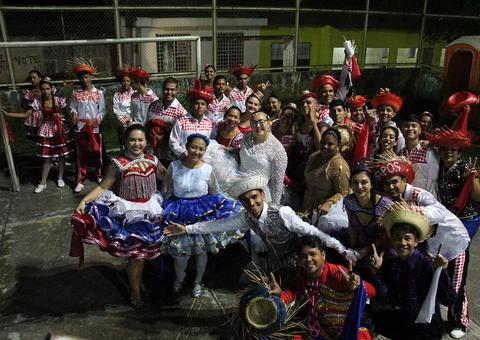 Doze bairros realizam festivais folclóricos neste fim de semana