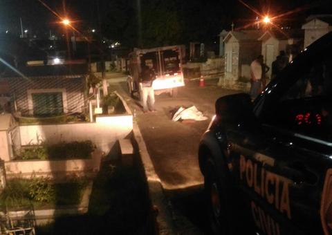 Funcionário do Samu é assassinado em cemitério de Manaus