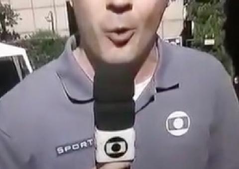 Abelha entra na boca de repórter da Globo ao vivo; assista