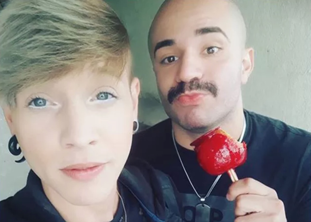 PM proíbe soldado de usar farda para pedir namorado em casamento na Parada LGBT