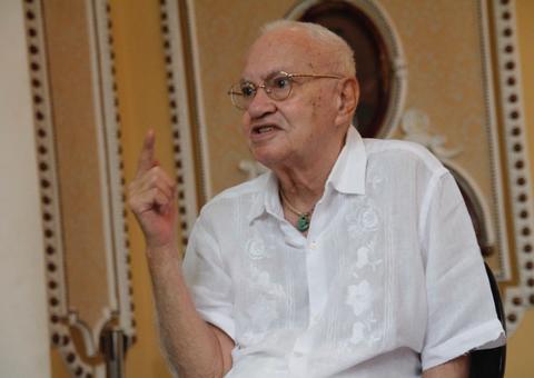 Prefeitura cria página memorial em homenagem a Óscar Ramos