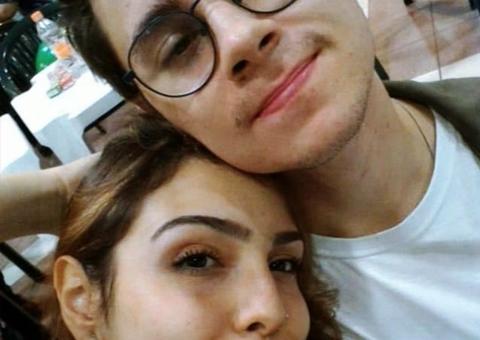 Namorada de Rafael Miguel faz tatuagem em homenagem a ator morto