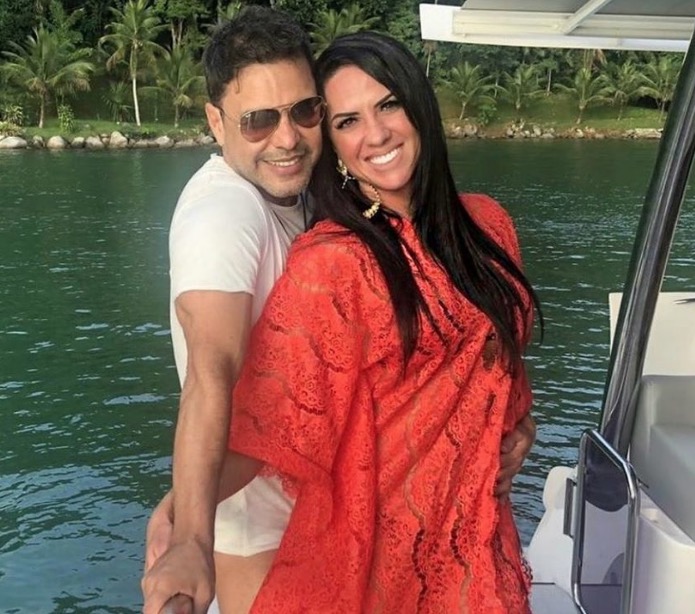 Graciele Lacerda é vista ganhando roupa de bebê e levanta rumores de gravidez