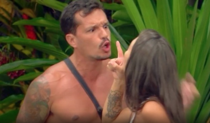 Participante do ‘De Férias com o Ex’ é expulso após dar cotovelada em mulher