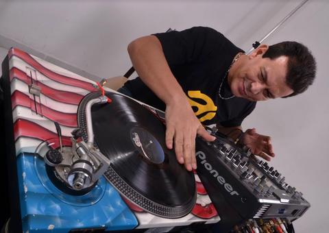 DJ Raidi Rebello agita sábado em Manaus com Flashback Dance