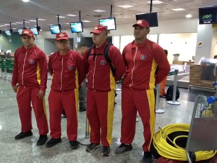 Mergulhadores auxiliam buscas por desaparecidos em naufrágio no Amazonas