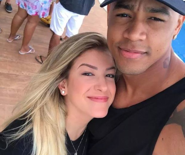 Leo Santana abre o jogo sobre término com Lorena Improta 