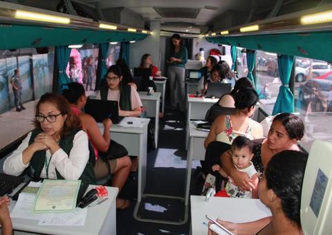 Defensoria Itinerante realiza atendimentos em escola de Manaus neste sábado