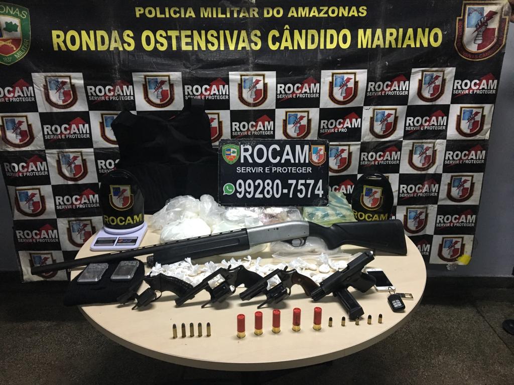 Suspeito de liderar área de tráfico é preso com armas e drogas em Manaus 