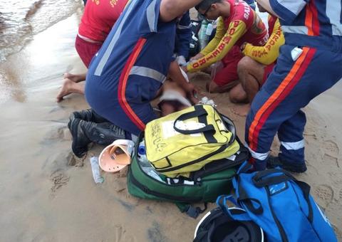 Criança de dois anos morre afogada em flutuante de Manaus