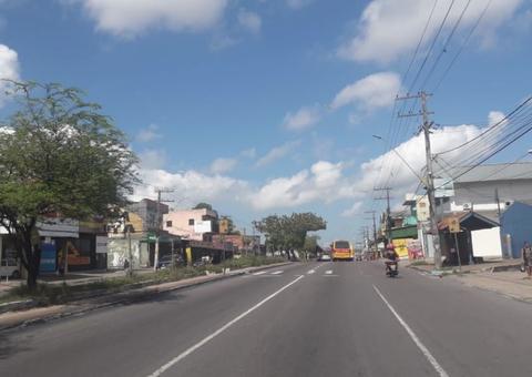 Rapaz morre após ser atropelado durante a madrugada em Manaus