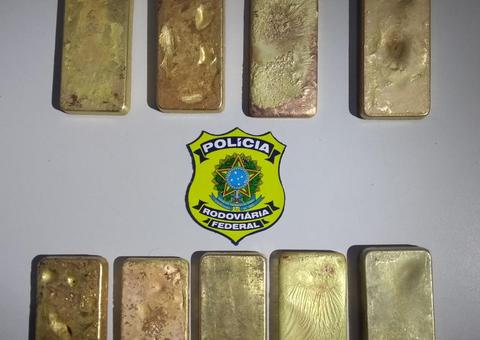 PRF apreende barras de ouro dentro de carro na BR-174 