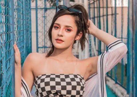 Marcella Bártholo estreia quatro musicais no Rio de Janeiro