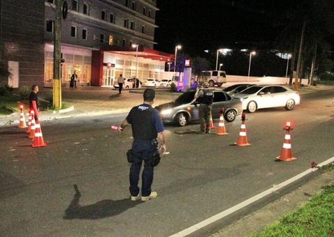 Mulher é presa por embriaguez ao volante e agressão a agente no Amazonas