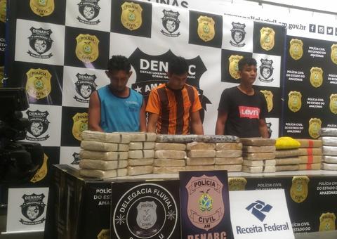 Trio de suspeitos é preso com 50Kg de drogas em embarcação que iria para 54ª Festival de Parintins 