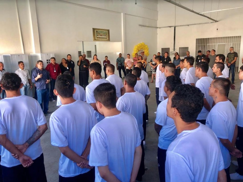 Seap inicia curso de panificação com detentos do Compaj