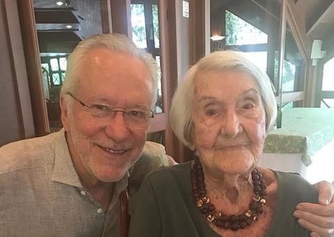 Alexandre Garcia, ex-Globo, lamenta morte da mãe de 100 anos 