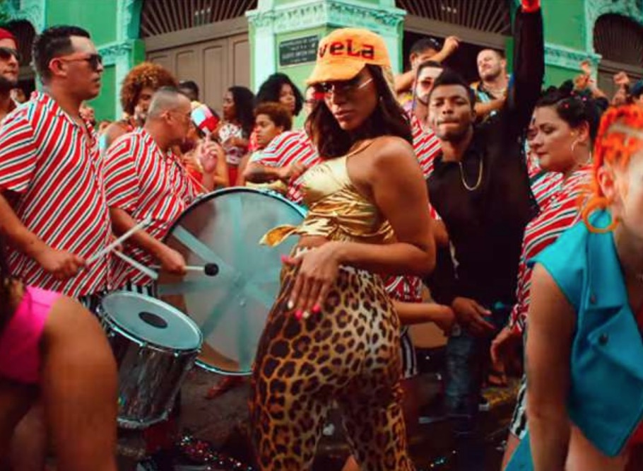 Caliente! Vem ver o novo clipe de Anita com Major Lazer: 'Make it hot' 