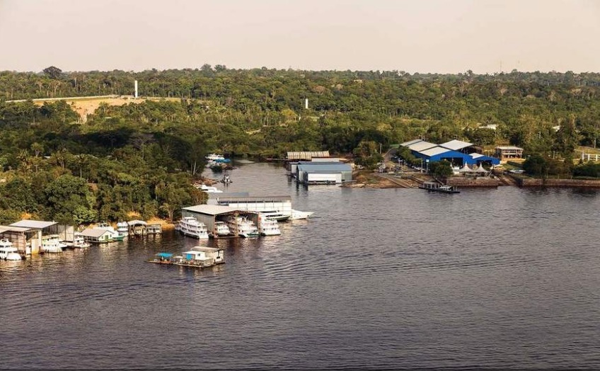 Acidente entre embarcações deixa ao menos seis pessoas feridas em Manaus