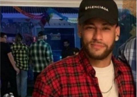 Morena que beijou Neymar em boate é herdeira bilionária, saiba quem é