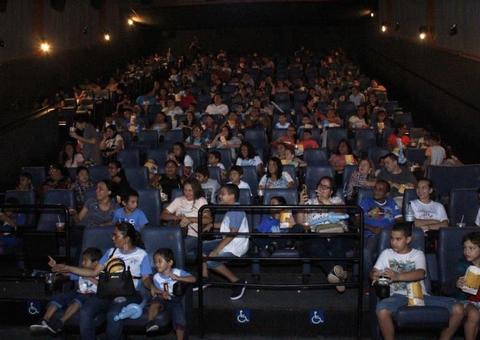 Projeto Cine Azul realiza em Manaus sessão especial para 200 crianças autistas neste sábado