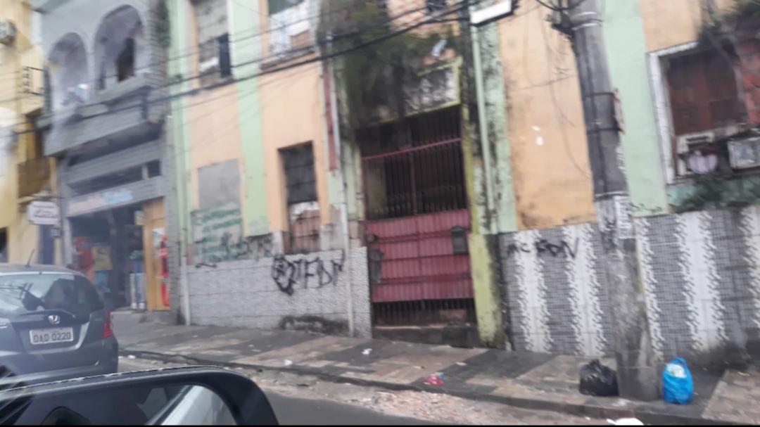 Moradores denunciam insegurança em rua onde homem foi encontrado morto no Centro de Manaus 
