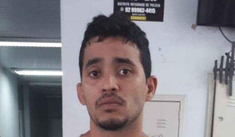 Homem briga com a mulher e acaba preso com drogas em Manaus