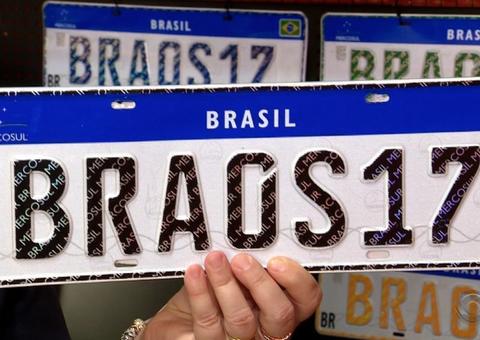 Prazo para instalar placas do Mercosul é adiado pela 5ª vez