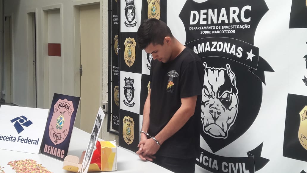 Jovem é preso com carga de ecstasy de R$ 80 mil que seria vendida em festa de música eletrônica em Manaus