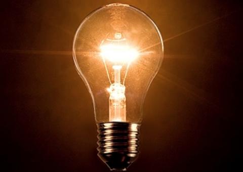 Contas de luz terão cobrança extra em julho, diz Aneel