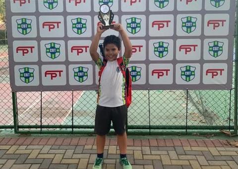 Tenista amazonense conquista título internacional em Londrina