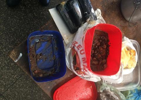 Mulher é presa tentando entrar com celulares dentro de feijoada em presídio 