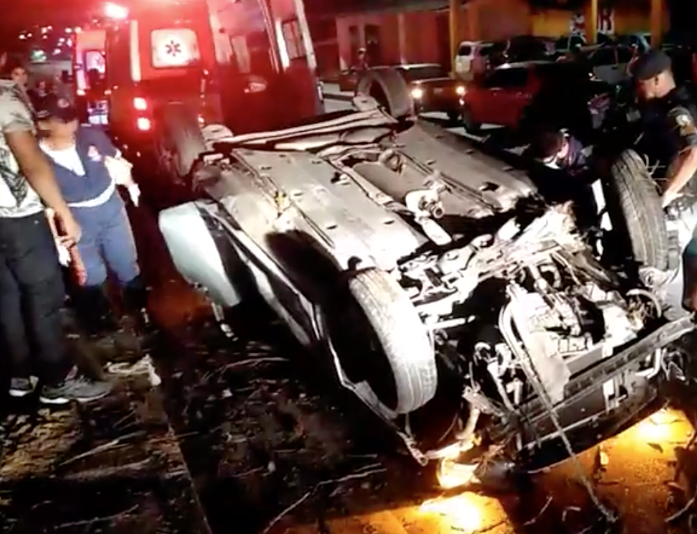 Homem morre em grave acidente em avenida de Manaus