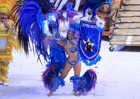 Festa em Parintins continua depois da apuração na tarde desta segunda