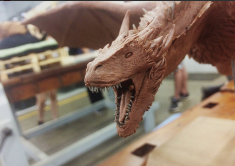 Internauta homenageia Drogon da Série 'Game Of Thrones' com modelo em argila