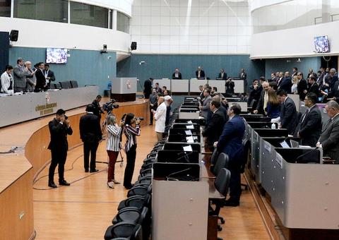 Em Manaus, menos de 10% dos projetos apreciados na CMM viram leis