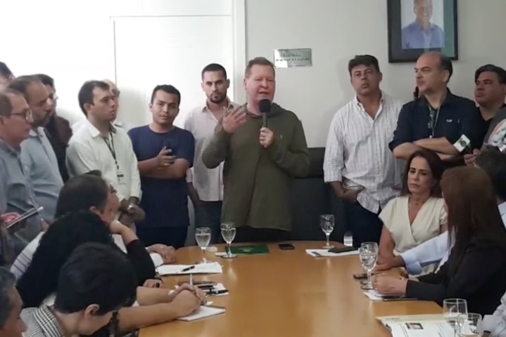 Em decreto, Arthur corta gastos para economizar R$ 58 milhões 