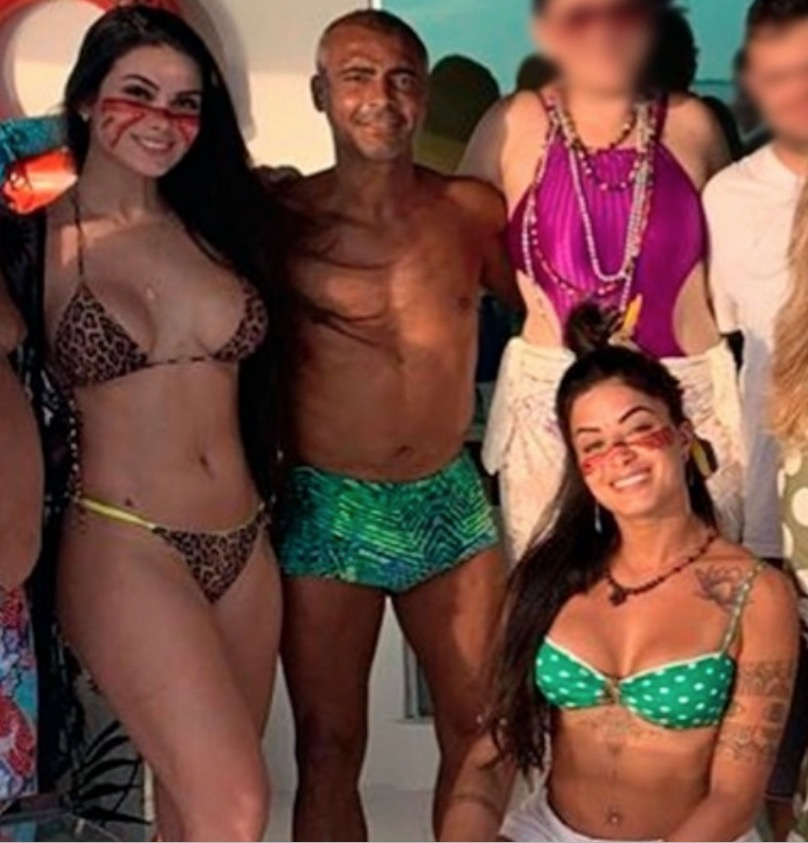 Em Manaus, Romário curte rio Negro com namorada novinha 